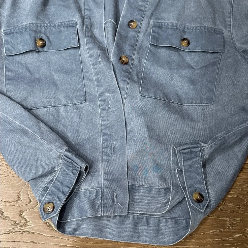 Jane + Delancey Light Wash Denim Utility Shacket Jacket Size Small - Picture 5 of 6